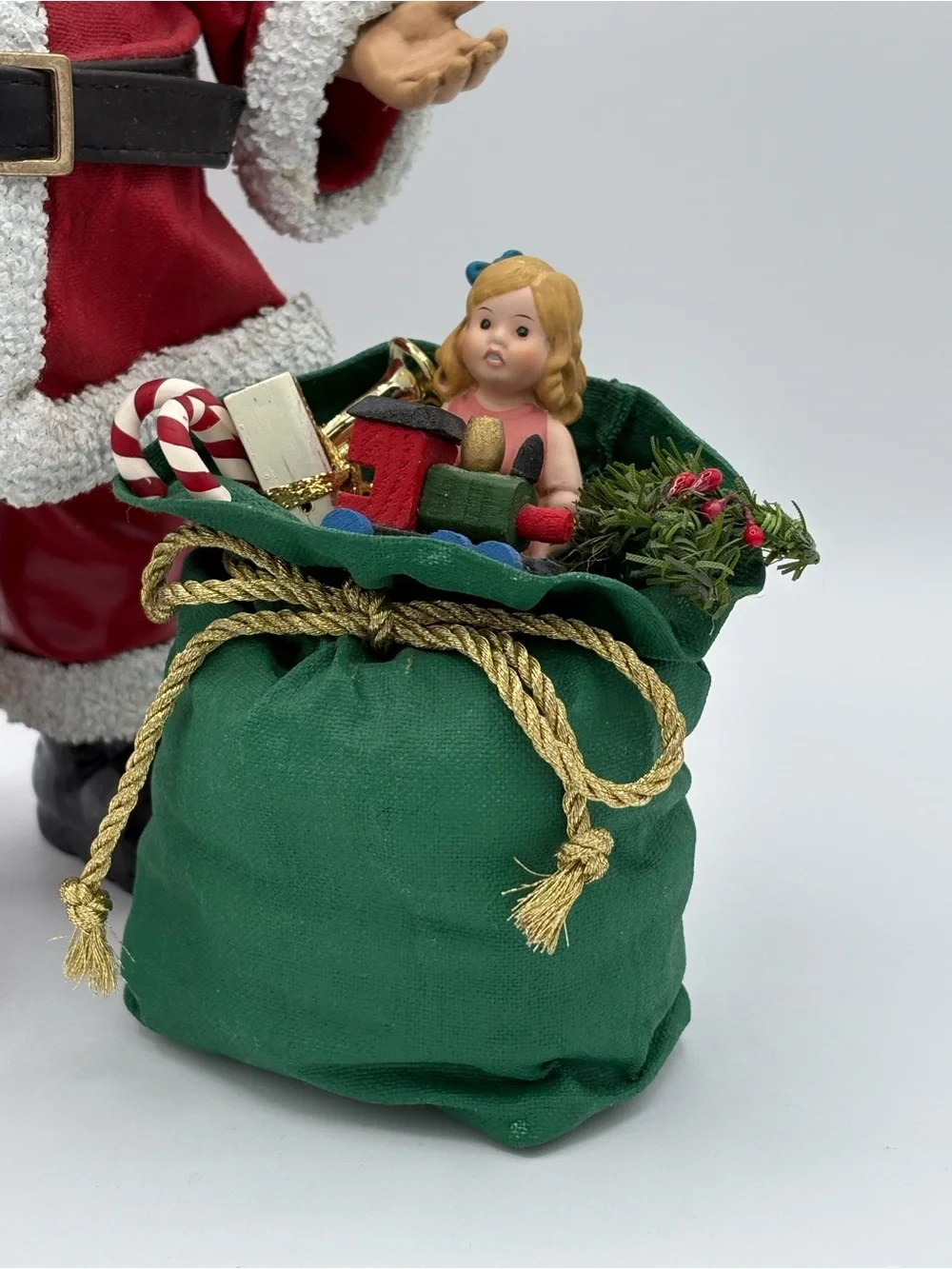 Possible Dreams Clothiques A Gifted Fellow Santa 1999 w/ Box 10”